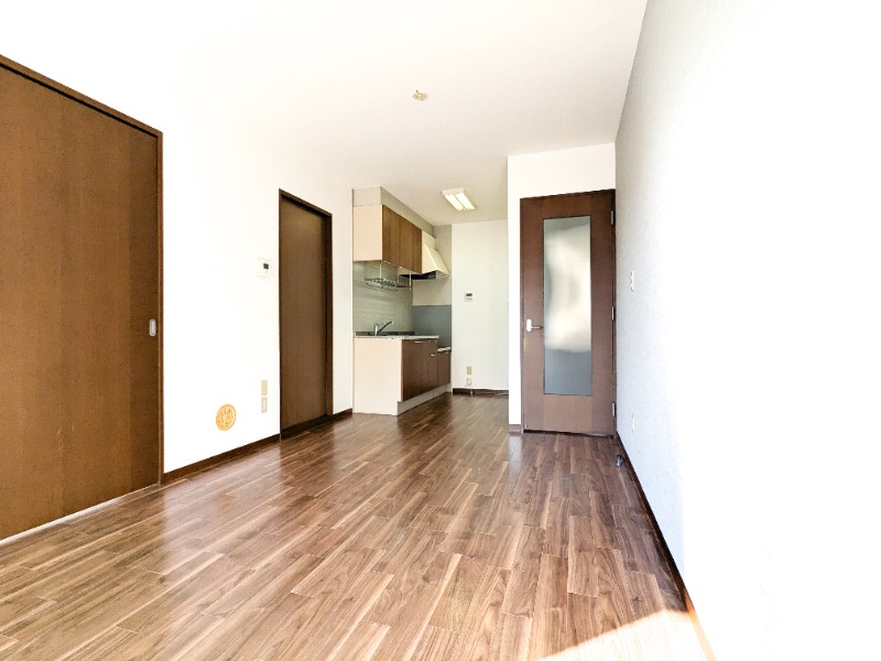 居室・リビング　図面と現状に相違がある場合には現状を優先