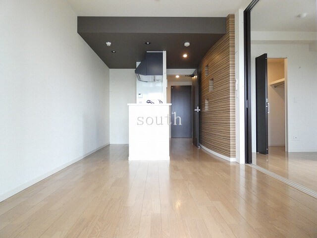 居室・リビング　洗練された清潔感漂う清楚な仕上がり