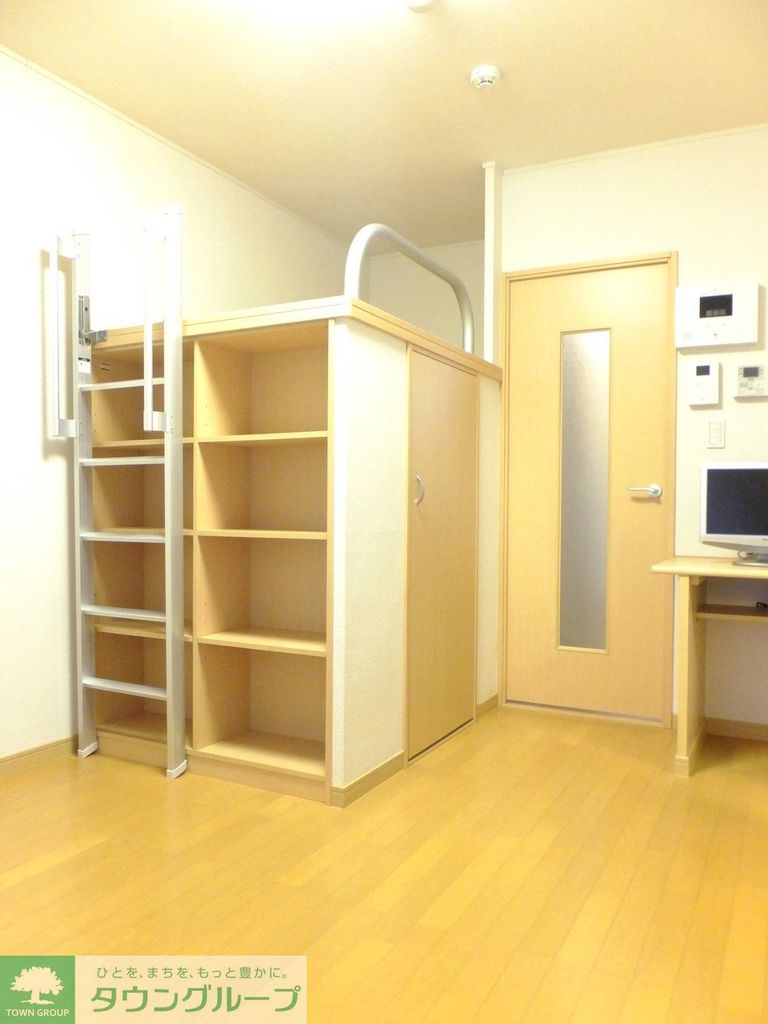 居室・リビング　1Ｆフローリング♪