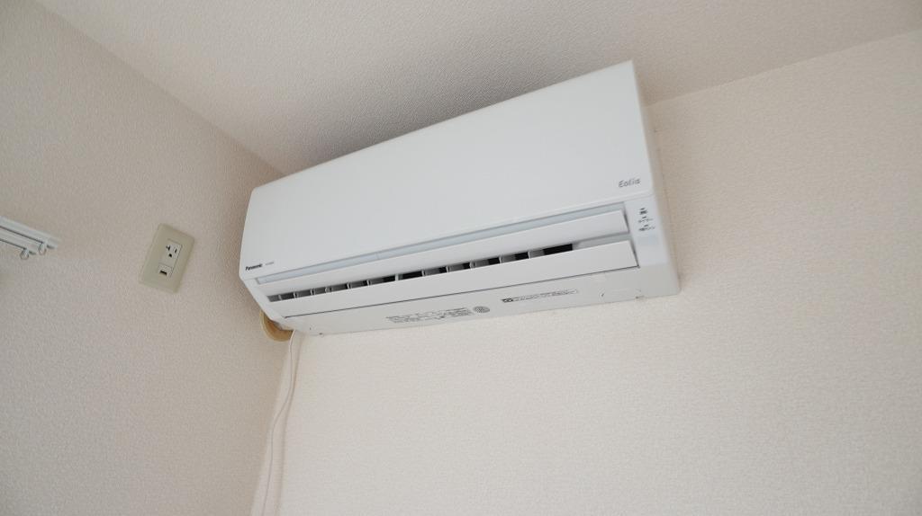 バルコニー　エアコン