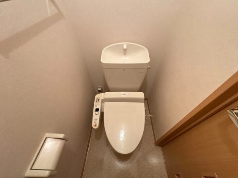 トイレ　図面と現状に相違がある場合には現状を優先