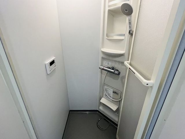 バス・シャワールーム　シャワールーム