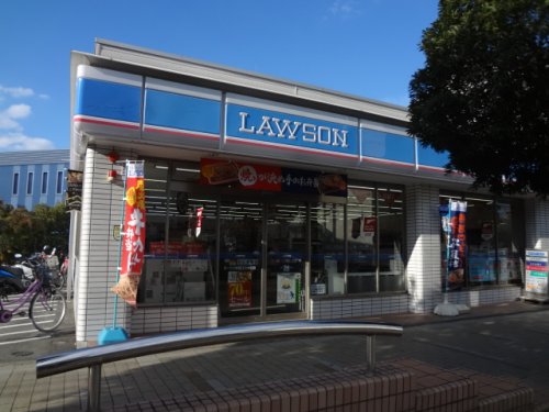 コンビニ　ローソン 北中島公園前店（コンビニ）まで128m