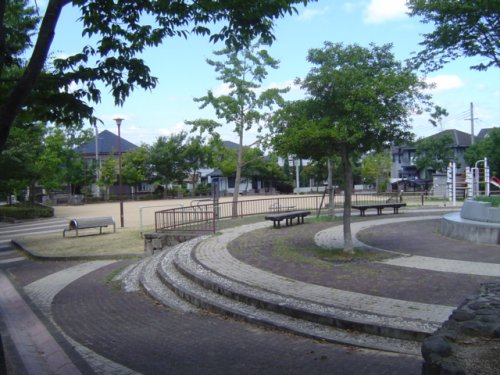 公園　上滝ヶ谷公園（公園）まで1633m