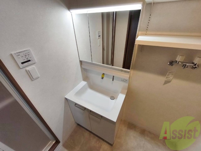 洗面設備　シャンプードレッサーで身支度もラクラクです！