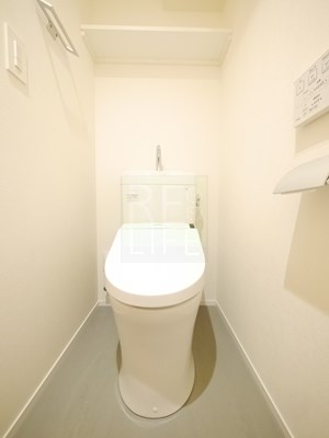 トイレ　La REINA ICHIGAYA KAGACHO 105