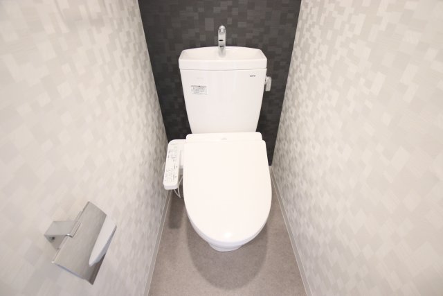 トイレ　※別部屋の参考写真の為、原状優先です。