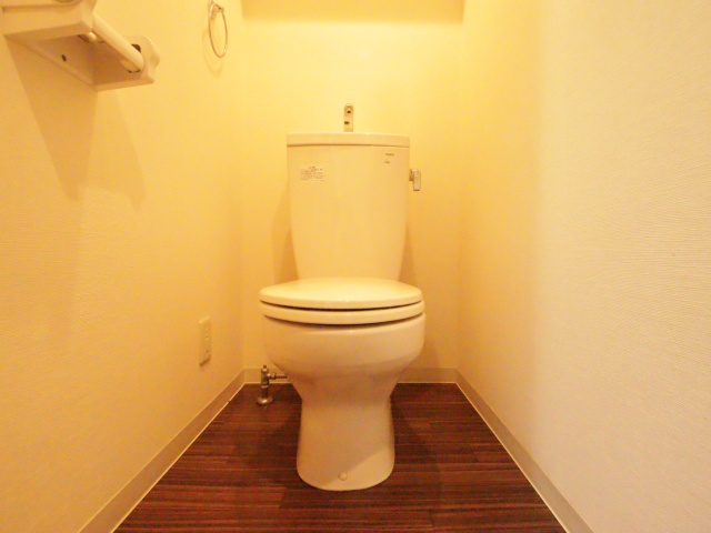 トイレ　別室の参考写真です。※現況優先