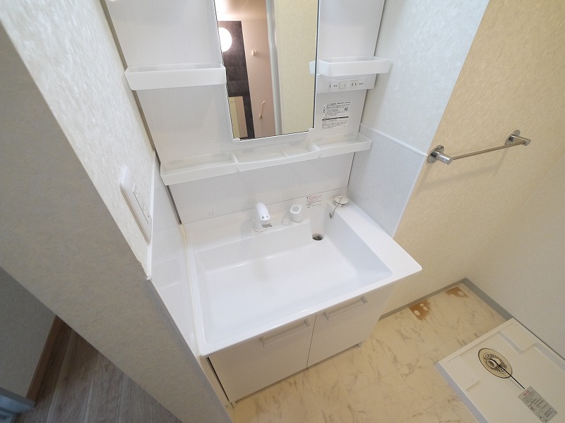 洗面設備　脱衣スペースもあります