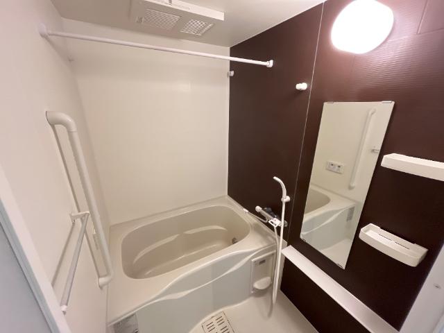 バス・シャワールーム　バス