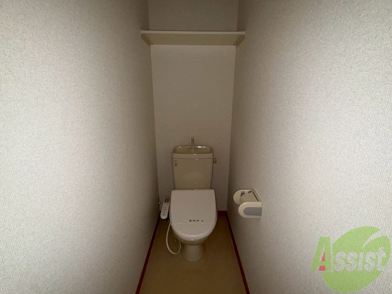 トイレ　トイレはウォシュレット付きです。シャワートイレは嬉しいですね