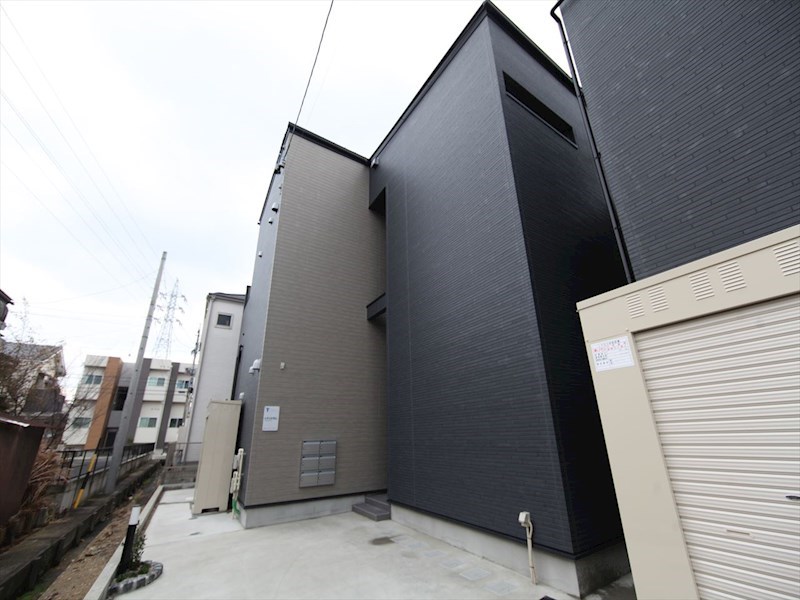 建物外観　外観　デザイナーズ　光インターネット無料