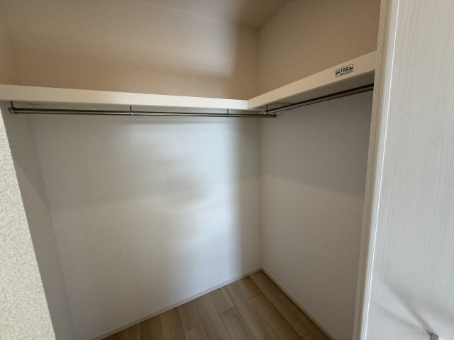 収納　洋室収納