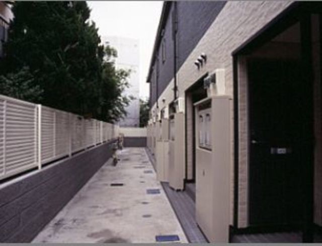 エントランス　外観