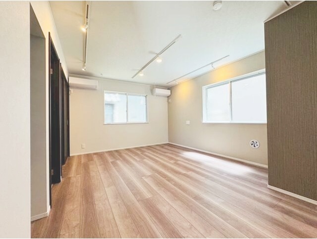 その他設備　室内エアコン付き♪