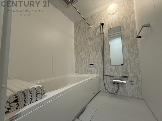 バス・シャワールーム　浴室乾燥機付きのお風呂です