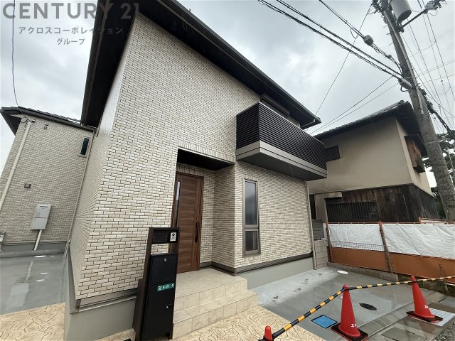 建物外観　駐車場2台無料です