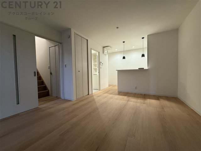 居室・リビング　カウンターキッチンのあるリビングです