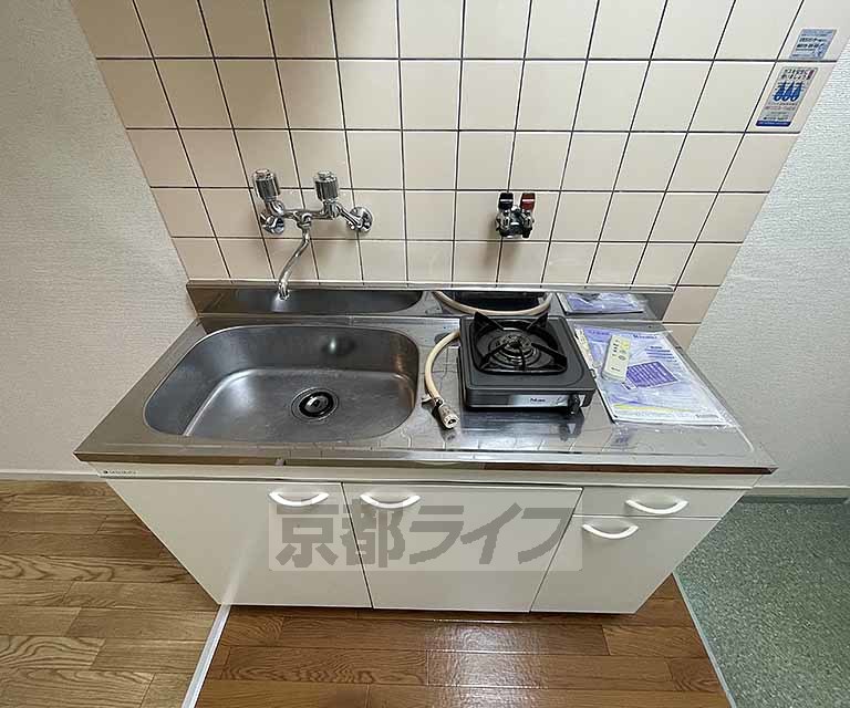 キッチン　使い勝手の良いシステムキッチンです。