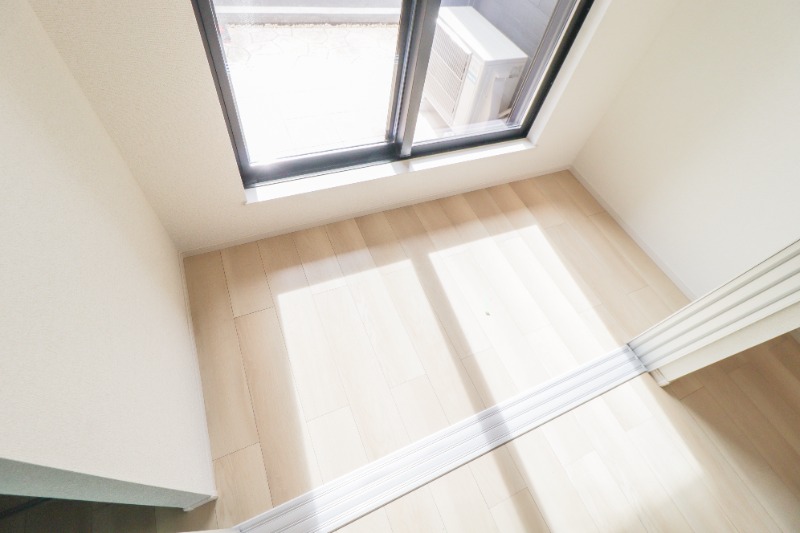 バルコニー　図面と現状に相違がある場合には現状を優先