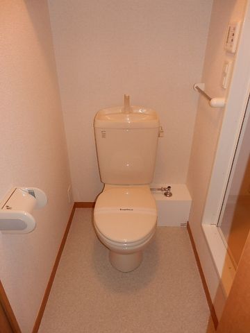 トイレ　バストイレ別