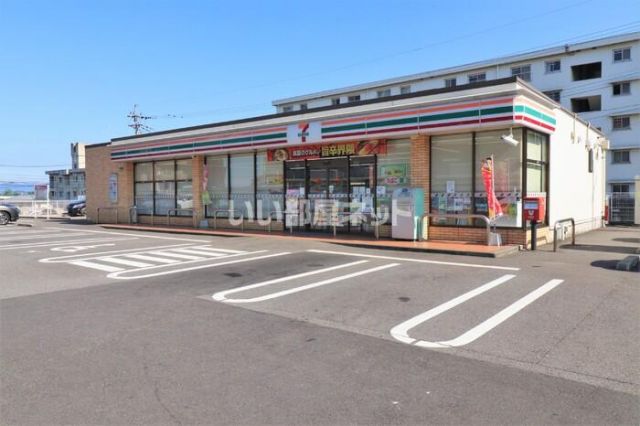 コンビニ　セブン-イレブン 大分明野北店（コンビニ）まで586m