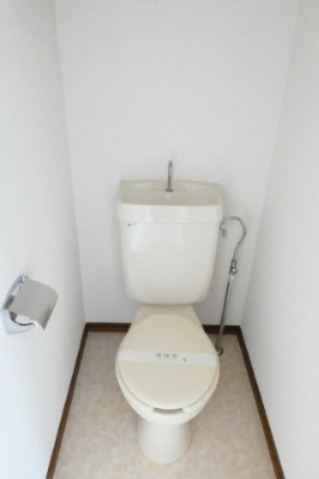 トイレ　同間取り別部屋写真です。