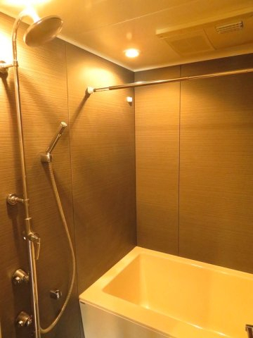 バス・シャワールーム　別部屋参考写真