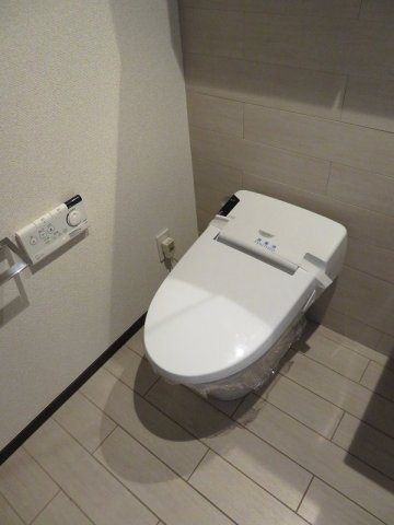 トイレ　別部屋参考写真