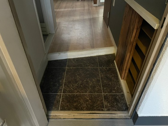 玄関　※別部屋の写真です