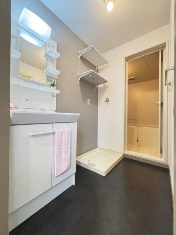 洗面設備　イメージ103号室の写真