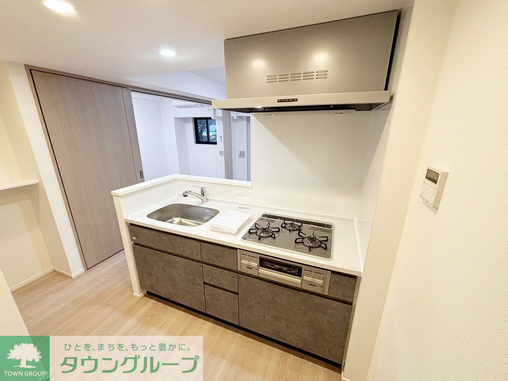 キッチン　お部屋探しは株式会社　タウンハウジング　までお気軽にお問合…