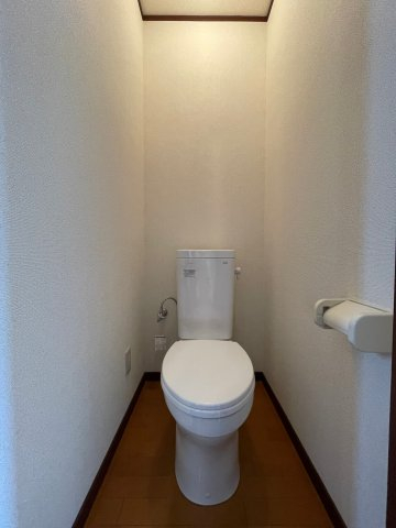 トイレ　※写真は他号室です
