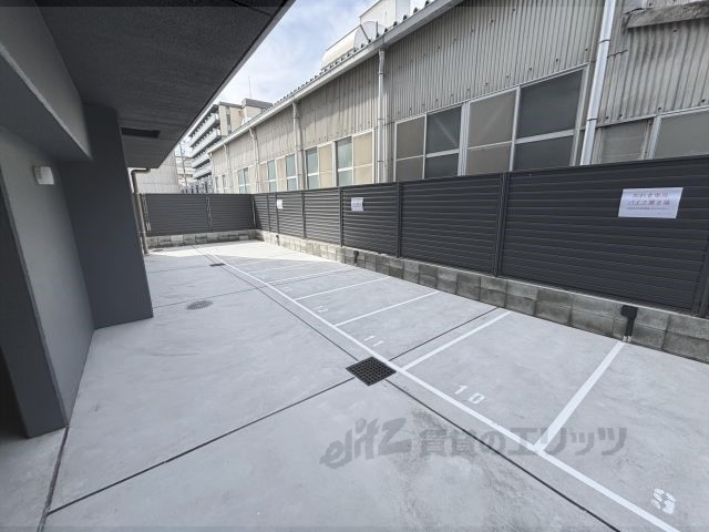 その他　屋外バイク置き場