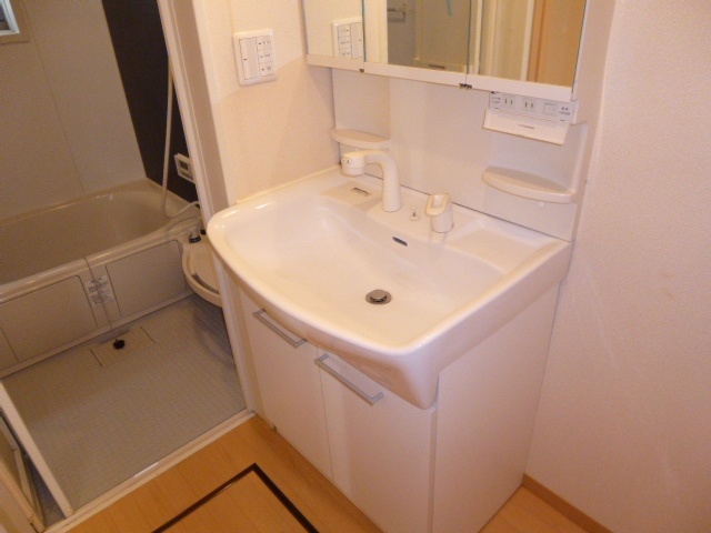 洗面設備　洗髪洗面化粧台