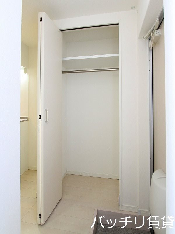 収納　画像は、同型タイプの為、現状を優先いたします。