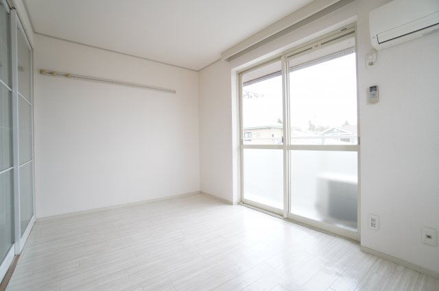 居室・リビング　※同物件・同タイプの写真です。