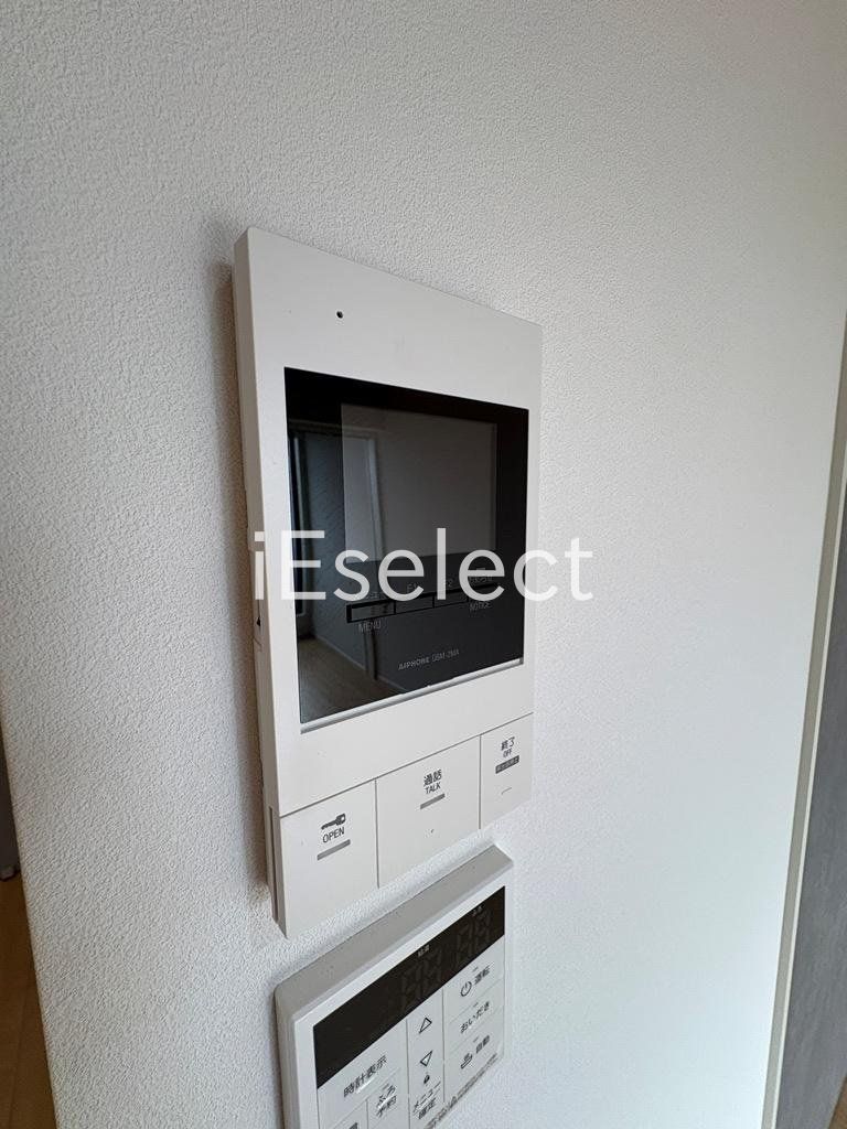 収納　洋服もかけられるクローゼット♪