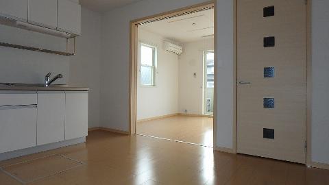 居室・リビング　使いやすいダイニング♪