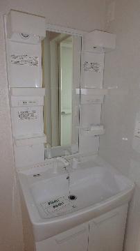 洗面設備　シャワー付でお掃除が楽チン♪