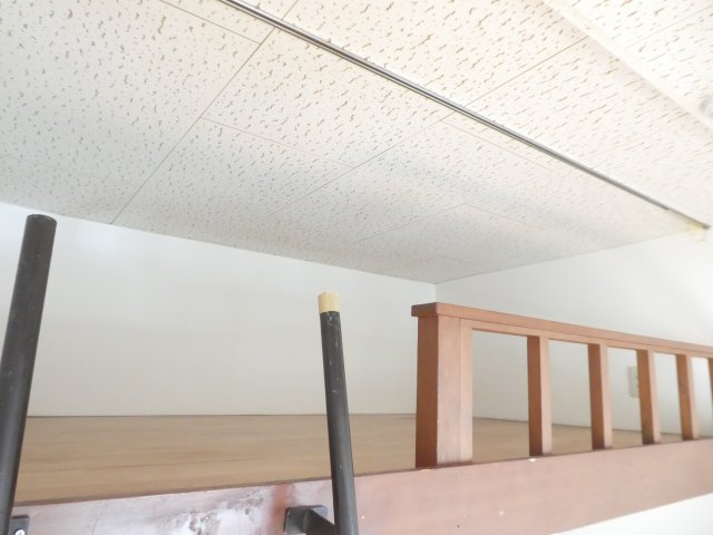 収納　２帖のロフトの高さは約７４ｃｍなので立つことは出来ません♪