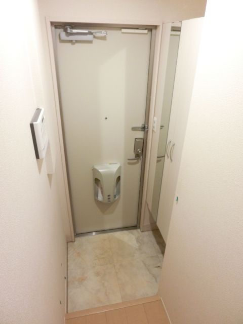 玄関　シューズボックス付きです。