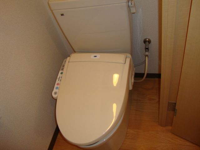 トイレ　シャワー付トイレ