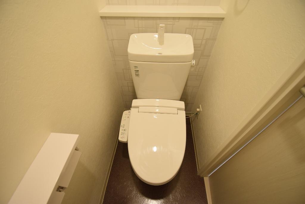 トイレ　シャワー付トイレ