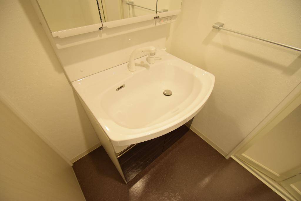 洗面設備　洗髪洗面化粧台