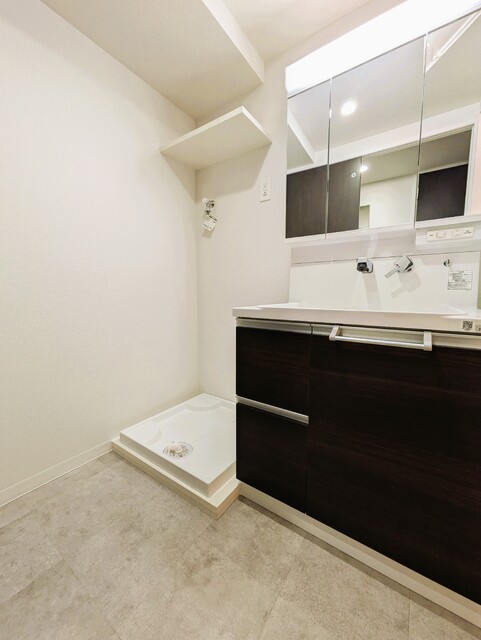 洗面設備　４０２号の写真になります。