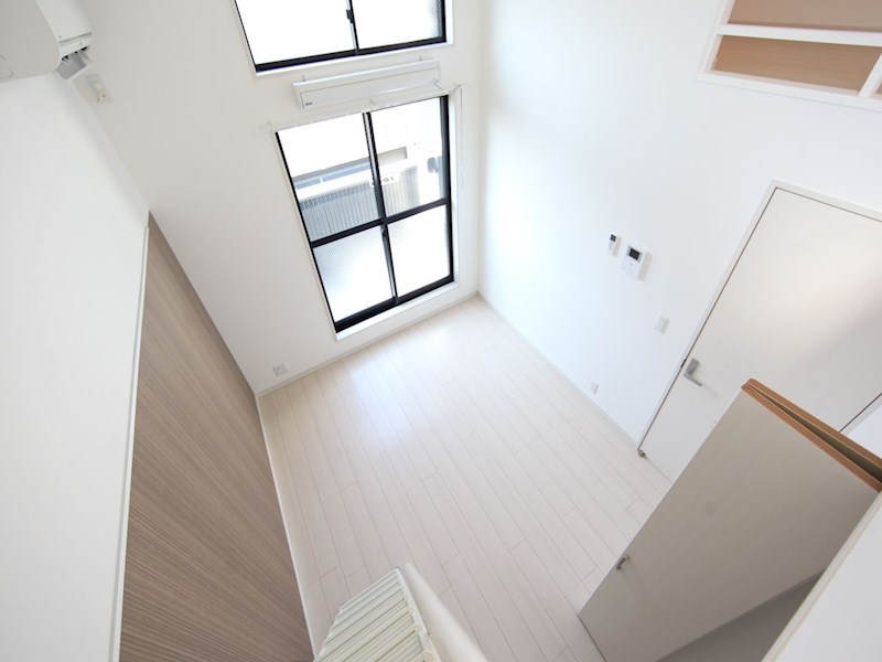 その他　洋室5.7帖　ロフト6.8帖（収納にも寝室にも使えます）