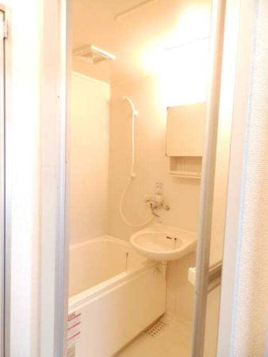 バス・シャワールーム　101浴室