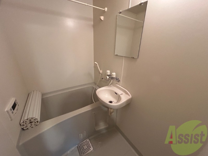 バス・シャワールーム　浴室は十分な広さがあり、一日の疲れを癒すことが出来ます。