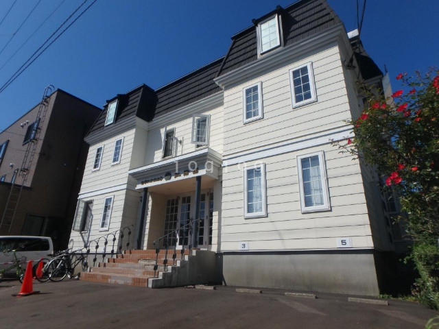 建物外観　紅緒館